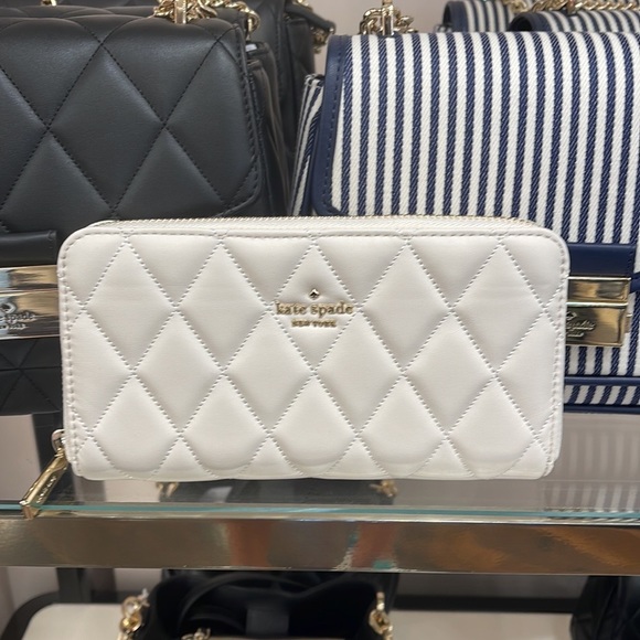 Kate Spade Carey Large Continential Wallet
Parchment 

NWT - Picture 4 of 16